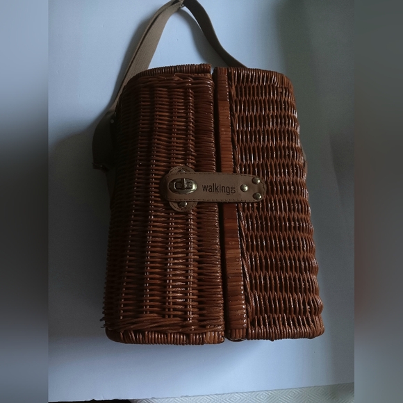 Vintage Wicker Picnic Basket Wine Carrier Bottle Holder Carrying Case w/ Strap - Picture 3 of 11